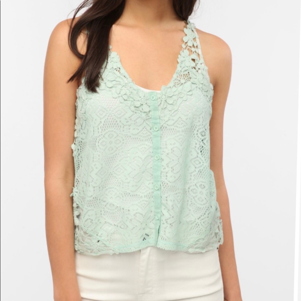 Floral lace tank top